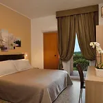Otel Piero Della Francesca 3*