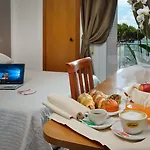 Otel Piero Della Francesca 3*