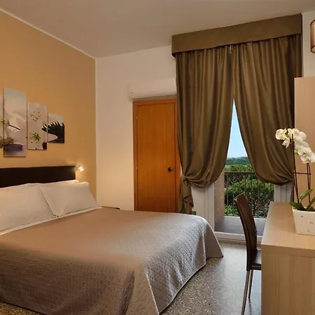 Hotel Piero Della Francesca 3*