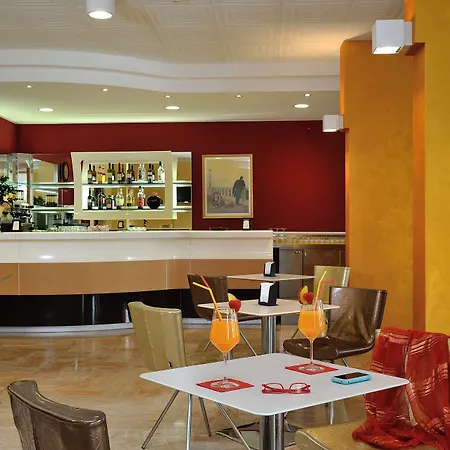 Piero Della Francesca Hotel 3*