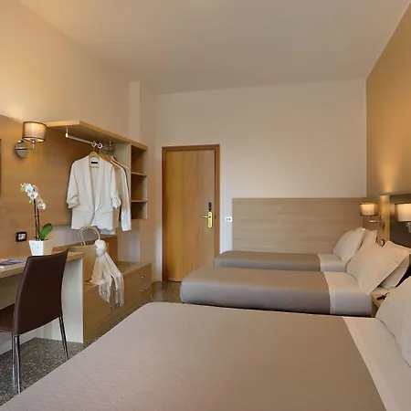 Piero Della Francesca Hotel